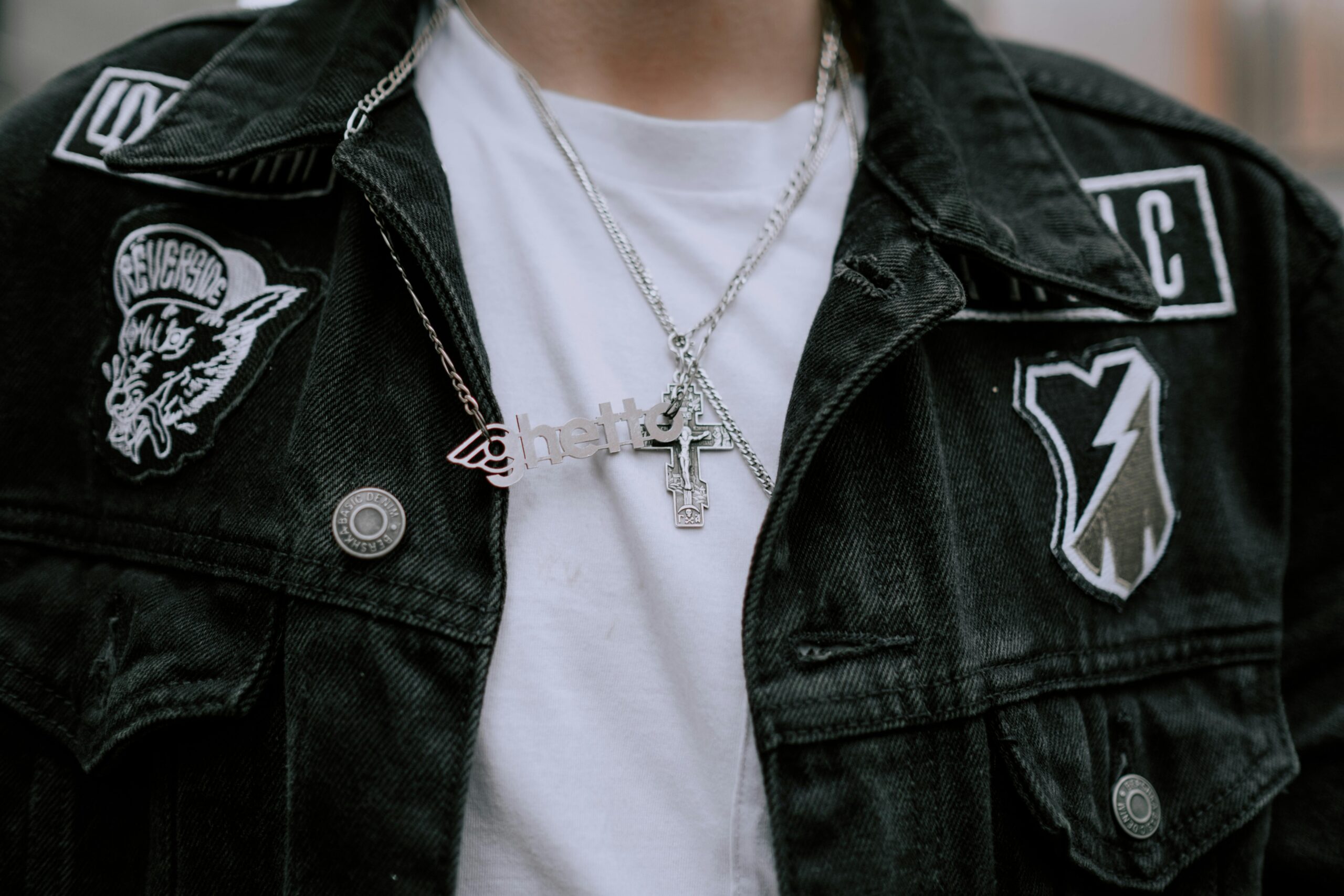 Can an Accessory Redefine the Silhouette?